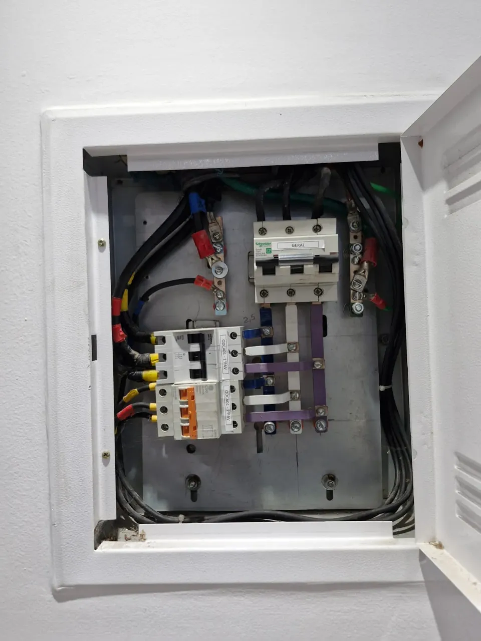 Casa comercial com 5 quartos e cozinha separada — photo 13