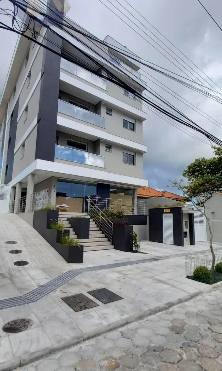 One-bedroom apartment with a water view in Florianópolis — photo 24