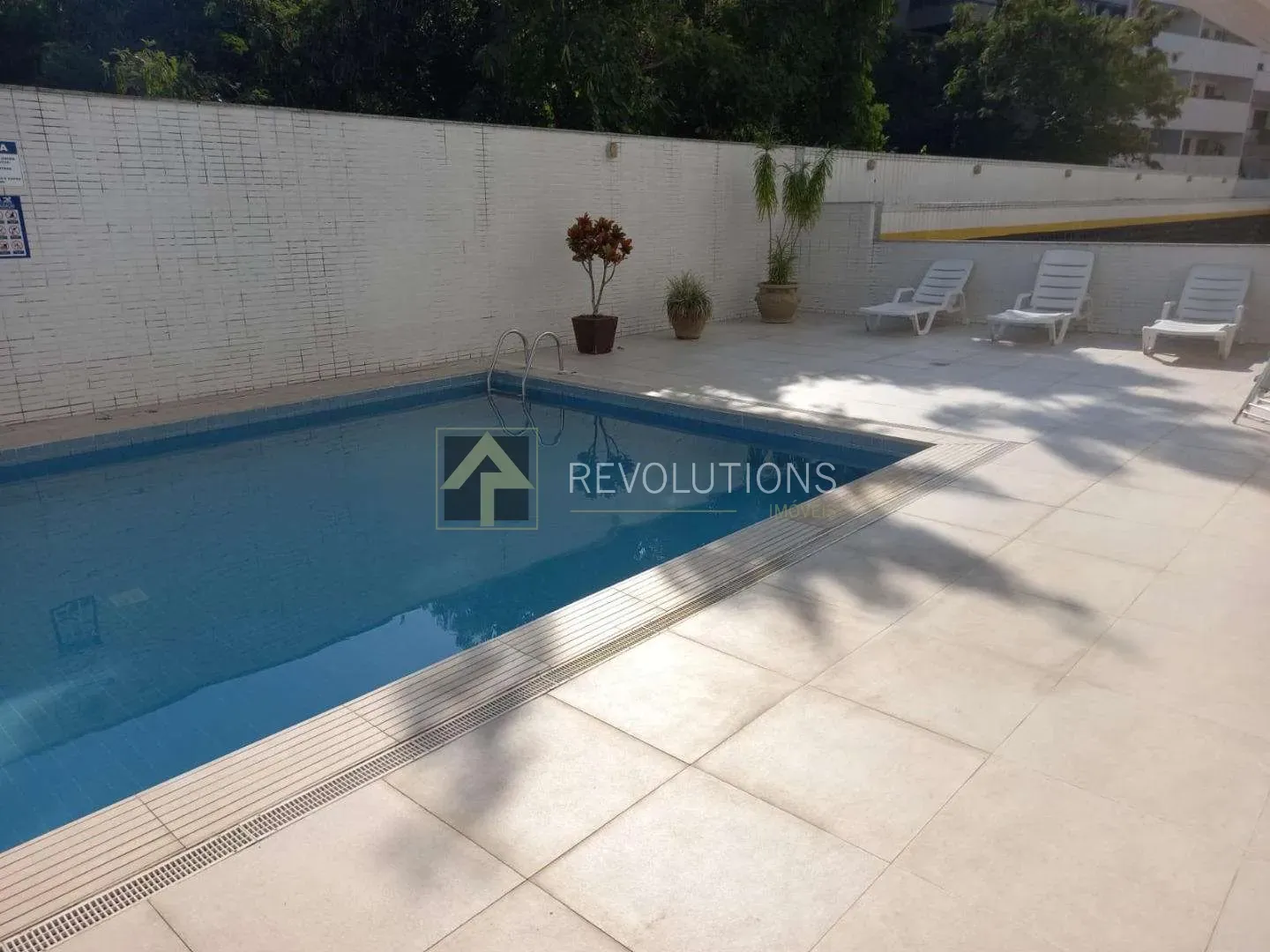 Apartamento de 3 quartos em condomínio com piscina — photo 15
