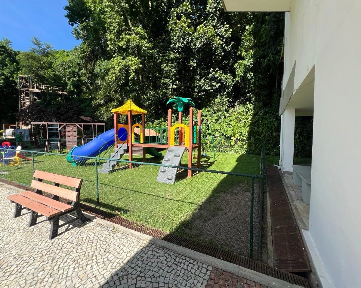 Apartamento de 200 m² com 4 quartos, 4 banheiros e 2 vagas — photo 22