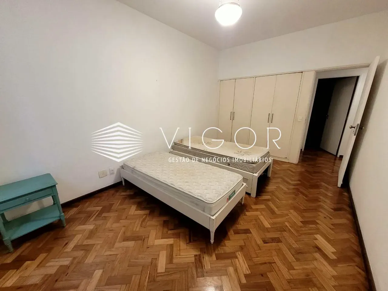 Furnished 347 m² apartment on the 2nd floor, 4 bedrooms — photo 18