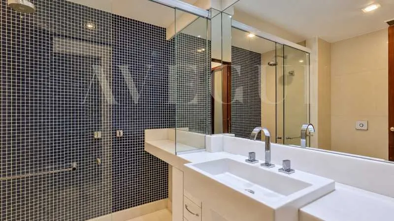 Apartamento de 3 quartos em condomínio com piscina aquecida — photo 11