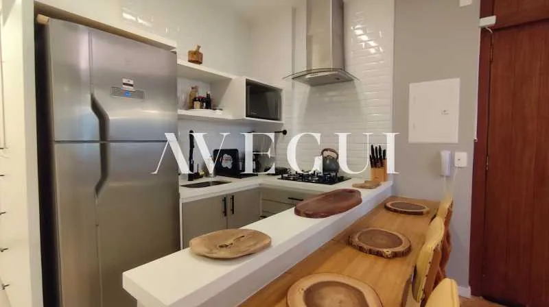 Apartamento mobiliado com 2 quartos e varanda de vidro — photo 6