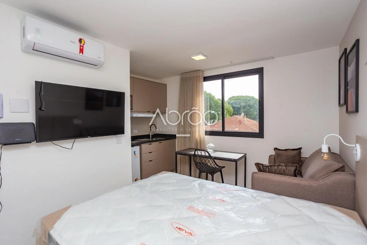 Furnished 17 m² studio with 1 bedroom and 1 bathroom — photo 8