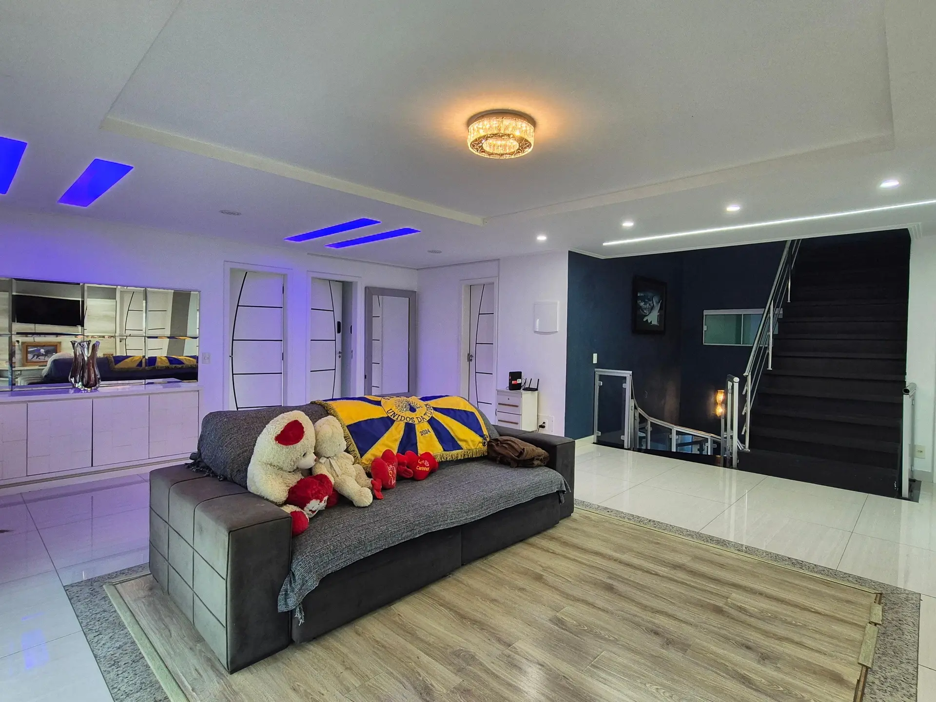 4 quartos e jacuzzi: casa de 318 m² — photo 42