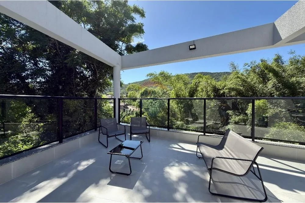 Furnished 93 m² studio on the 2nd floor with terrace — photo 9