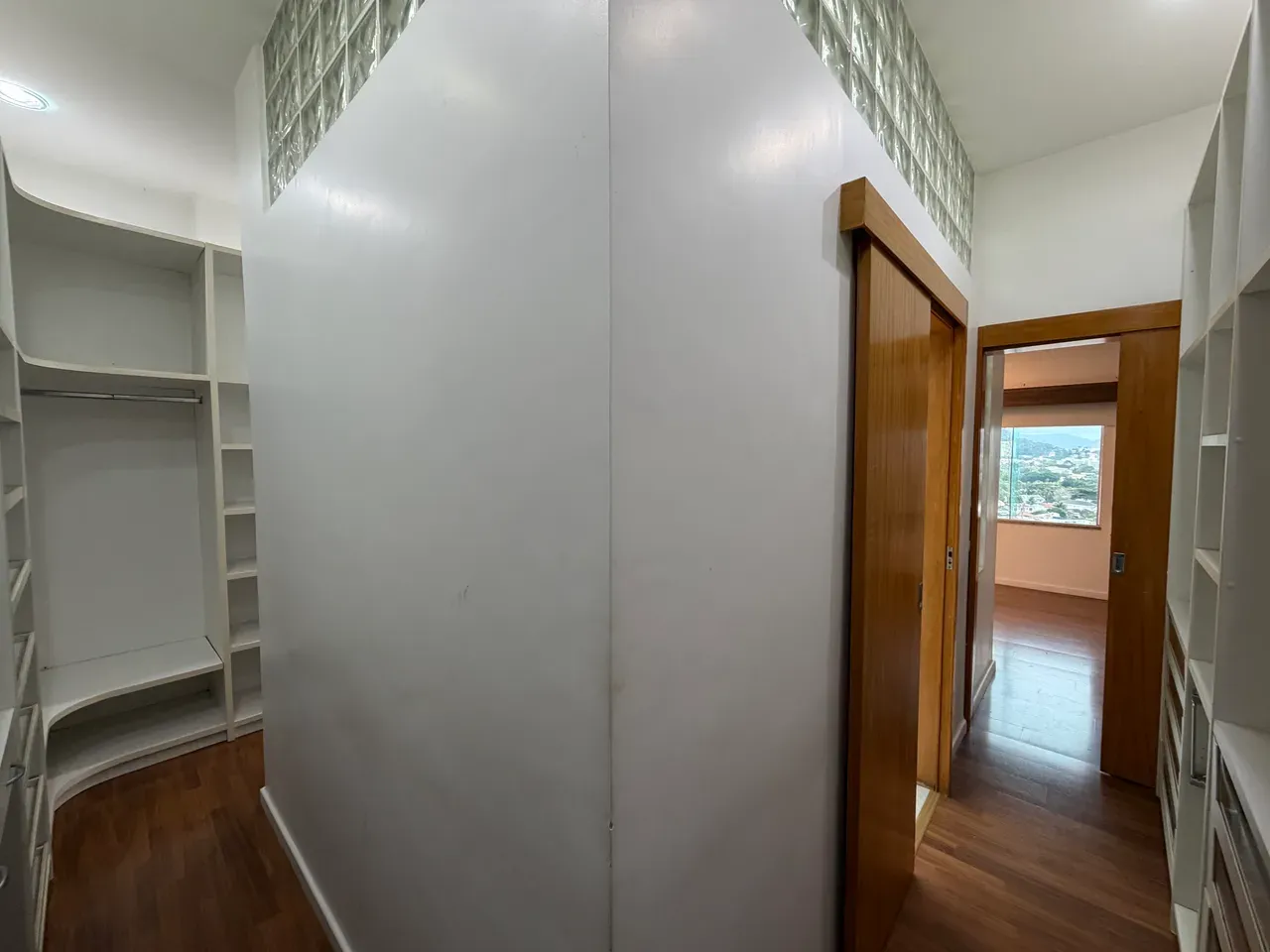 475 m² house with 4 bedrooms and gas open-plan kitchen — photo 26