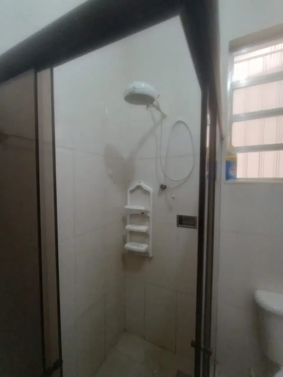 Casa de vila com 2 quartos e banheiro com box de vidro — photo 5