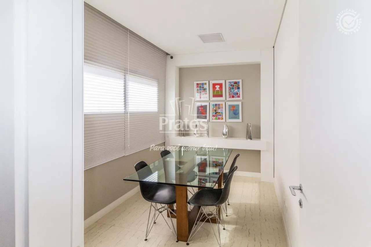 1-bedroom apartment with open-plan kitchen, 39 m² — photo 30
