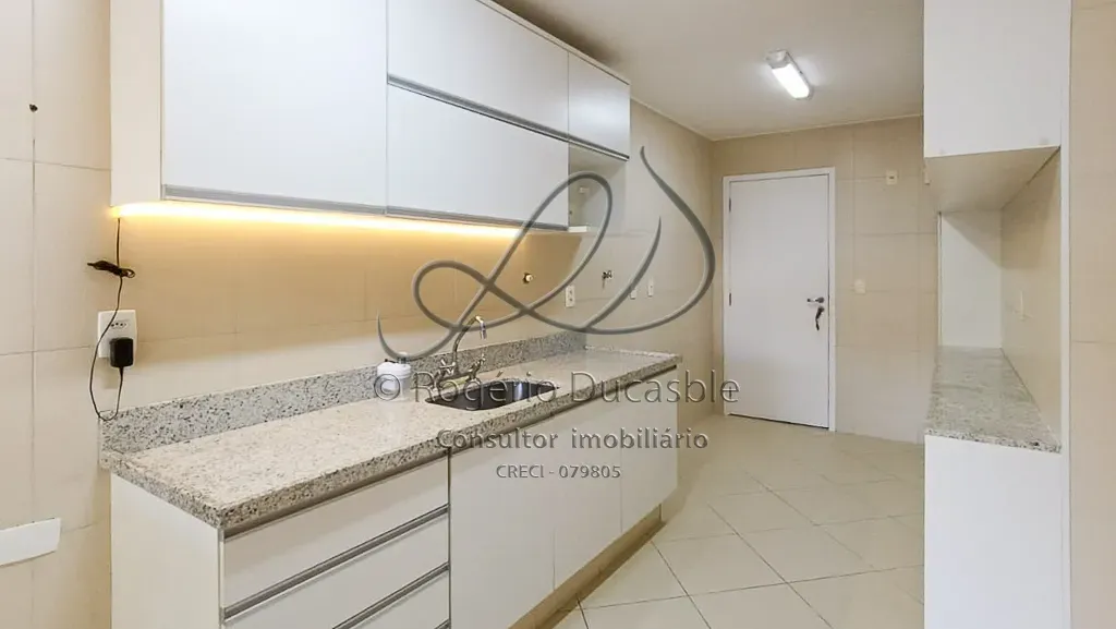 4-bedroom apartment, 2 with their own bathrooms, 165 m² — photo 4