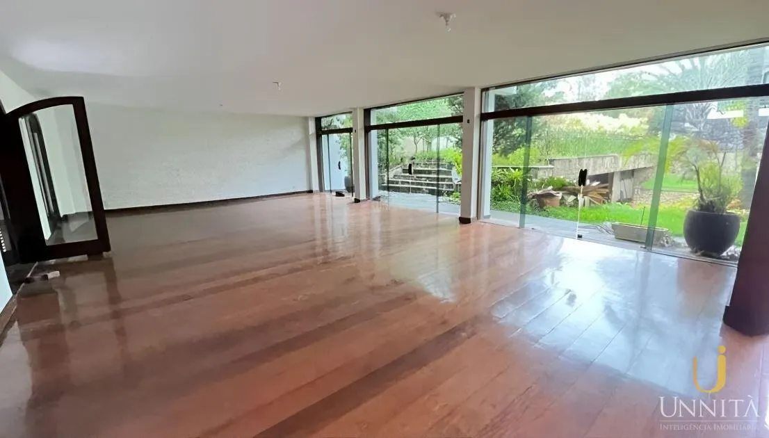 Casa com 5 quartos e cozinha separada — photo 10