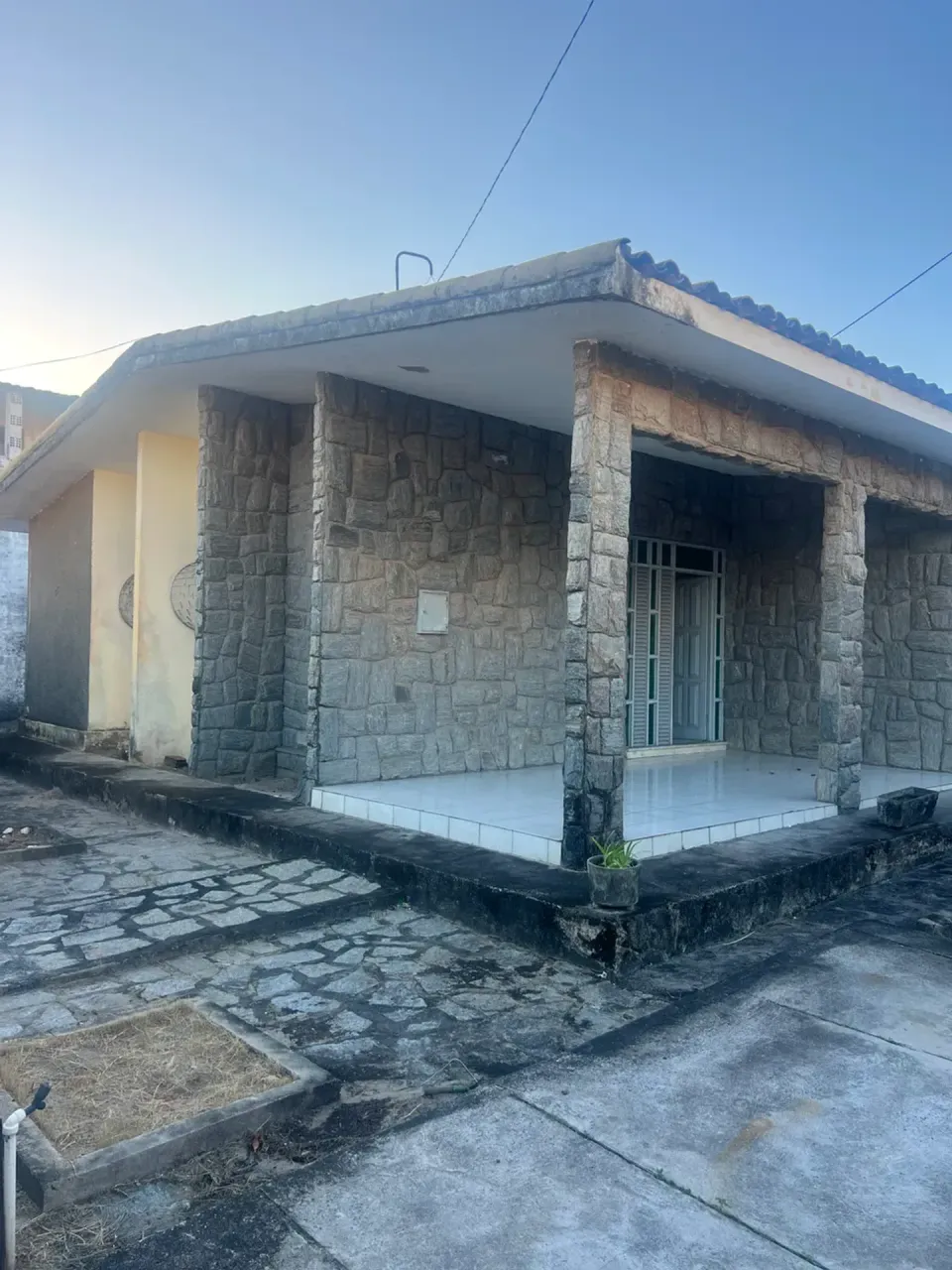 4-bedroom house, 200 m²