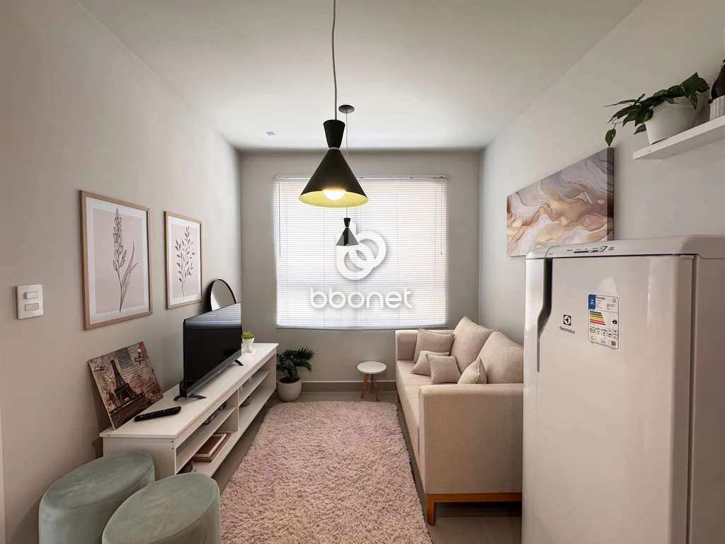 One-bedroom apartment with a home office