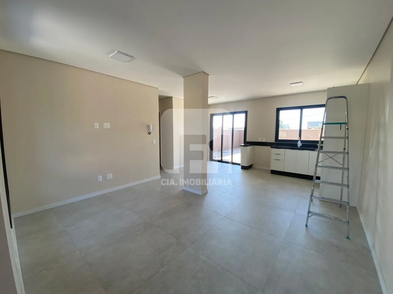 House with 3 bedrooms and 1 en-suite plus private garden