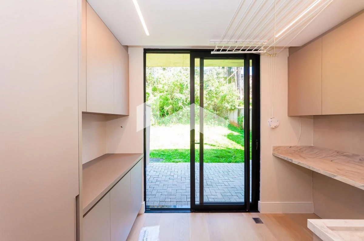 3-bedroom house with a dishwasher — photo 37