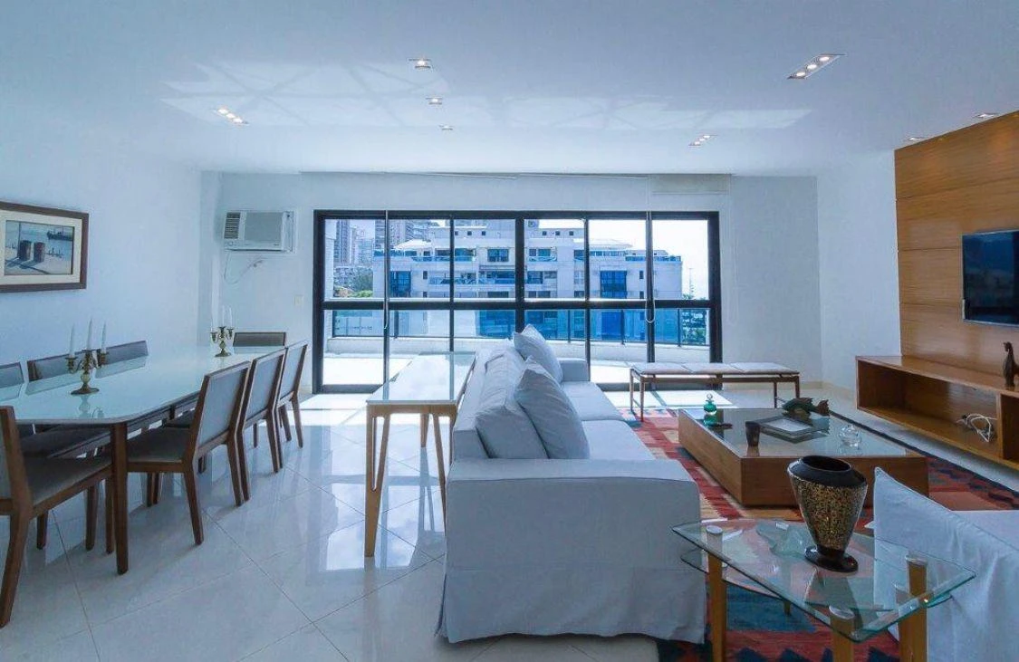 Apartamento mobiliado de 214 m² com 4 quartos e 5 banheiros — photo 15