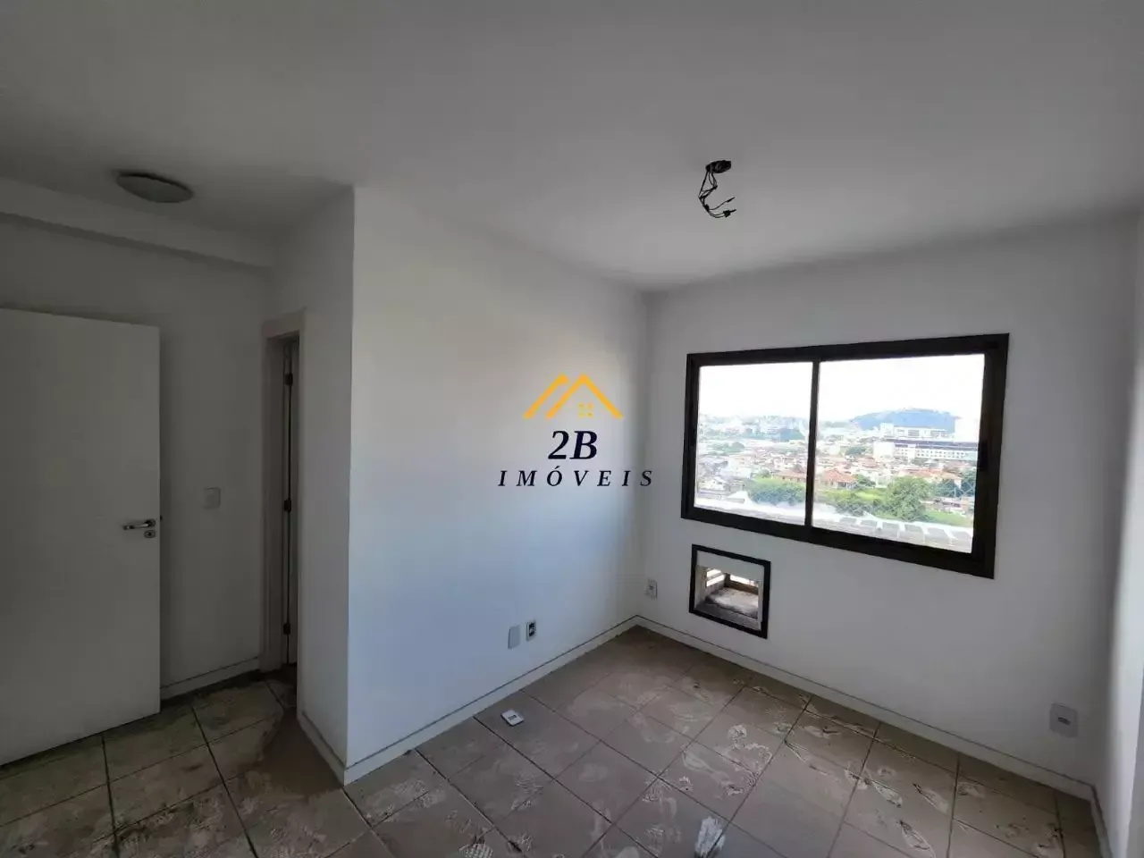 Unfurnished apartment with 3 bedrooms and 2 bathrooms — photo 5
