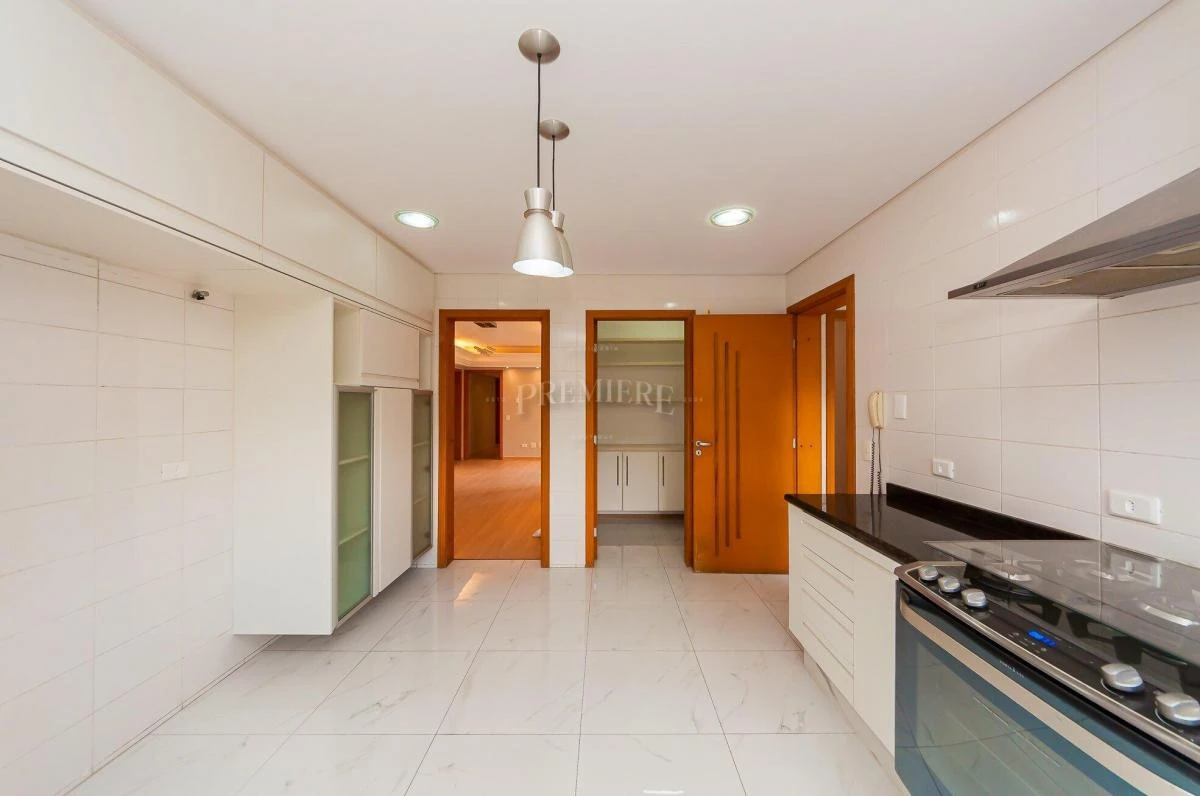 Балкон с грилем и 4 спальни: квартира 322 м² — photo 44
