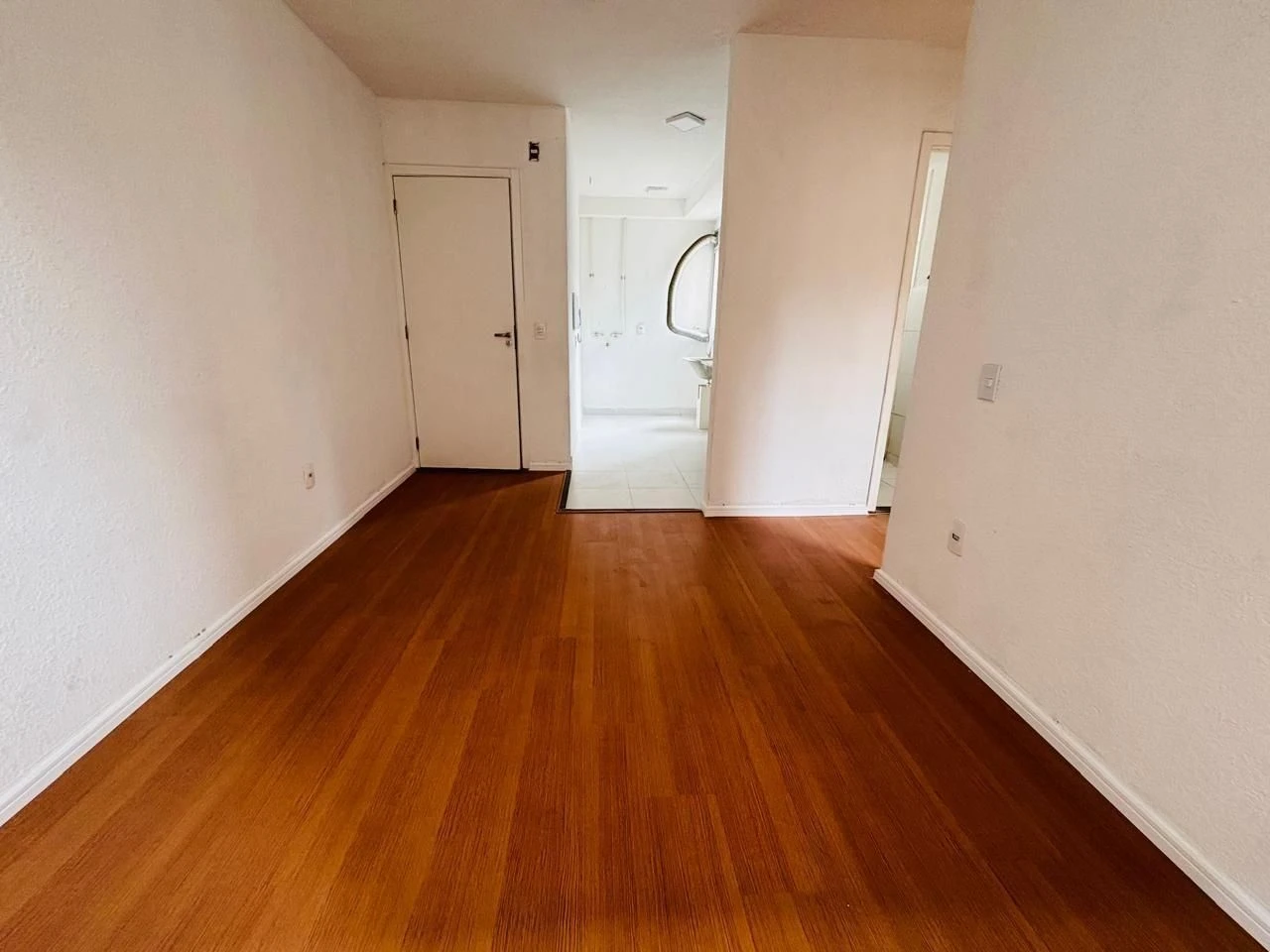 Unfurnished apartment with 2 bedrooms and 1 bathroom — photo 6