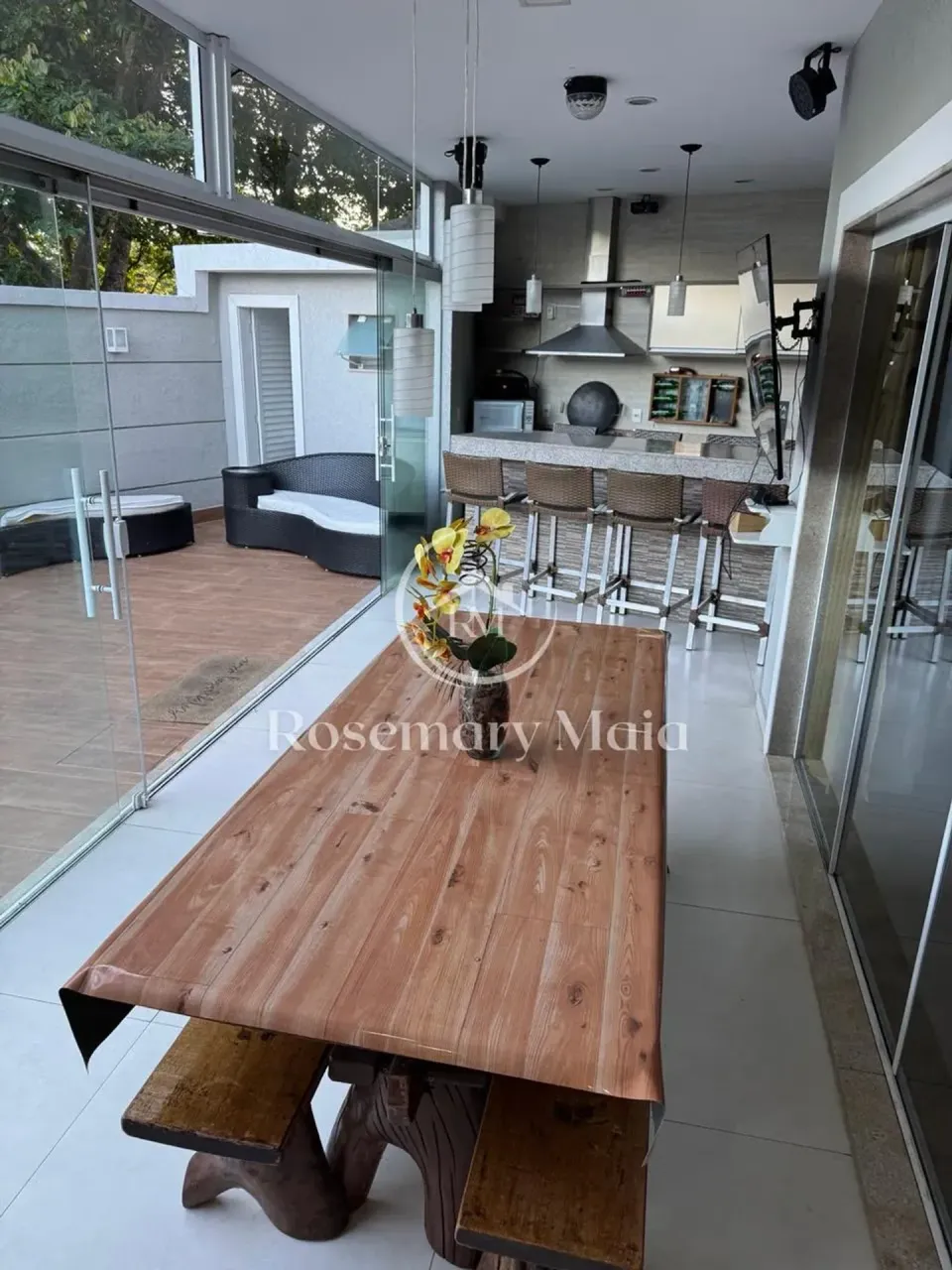 Furnished house with 4 bedrooms and 5 bathrooms — photo 14