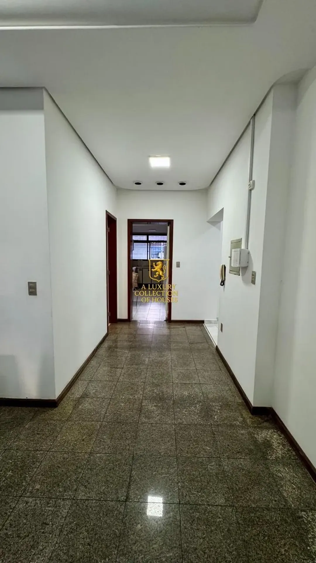 Casa mobiliada com 9 quartos e 3 vagas — photo 67