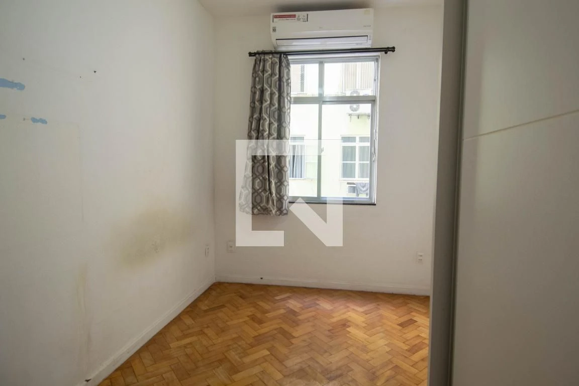 Apartamento, 30 m², com piso de madeira ou laminado — photo 11