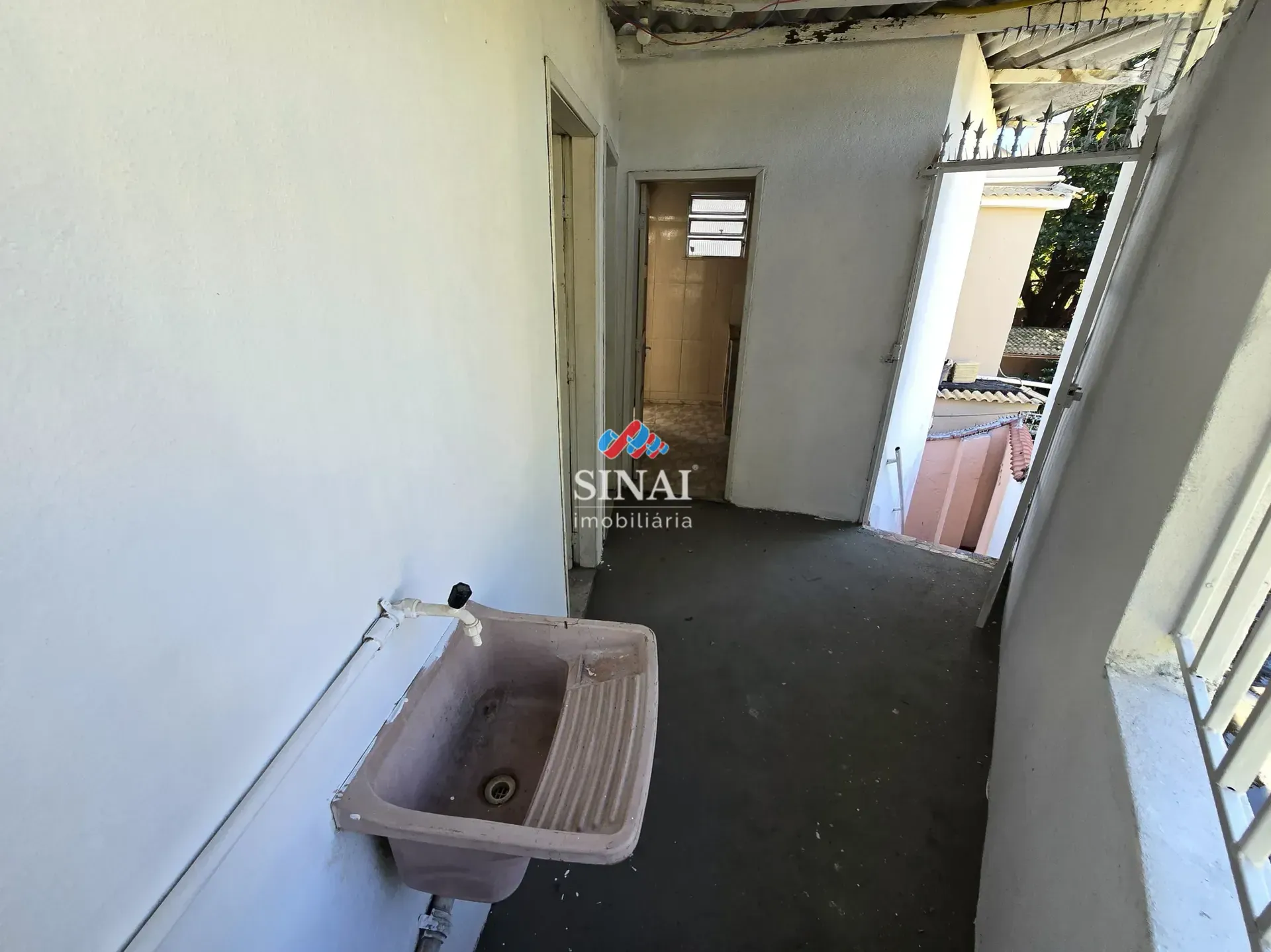 Casa com 4 quartos, 4 banheiros e 8 vagas — photo 44