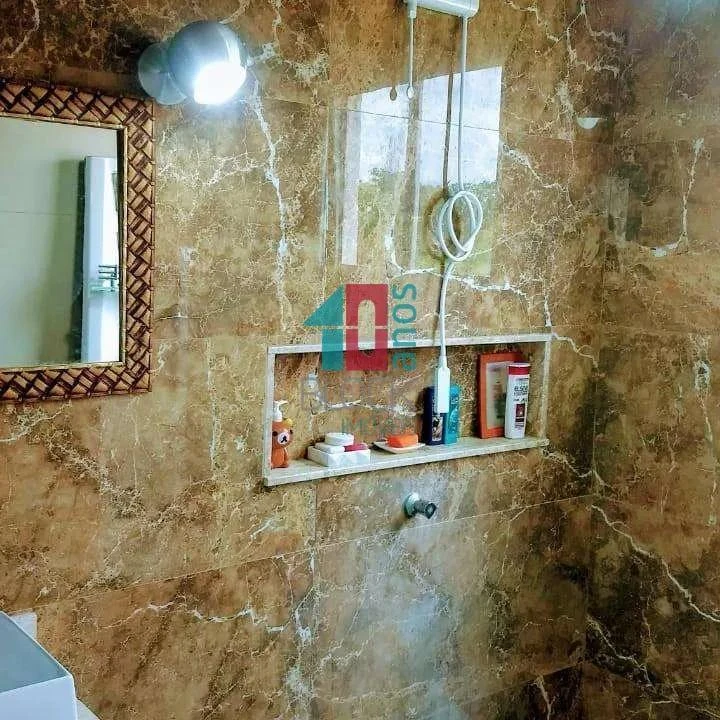 Furnished house with 5 bedrooms and 226 m² — photo 30