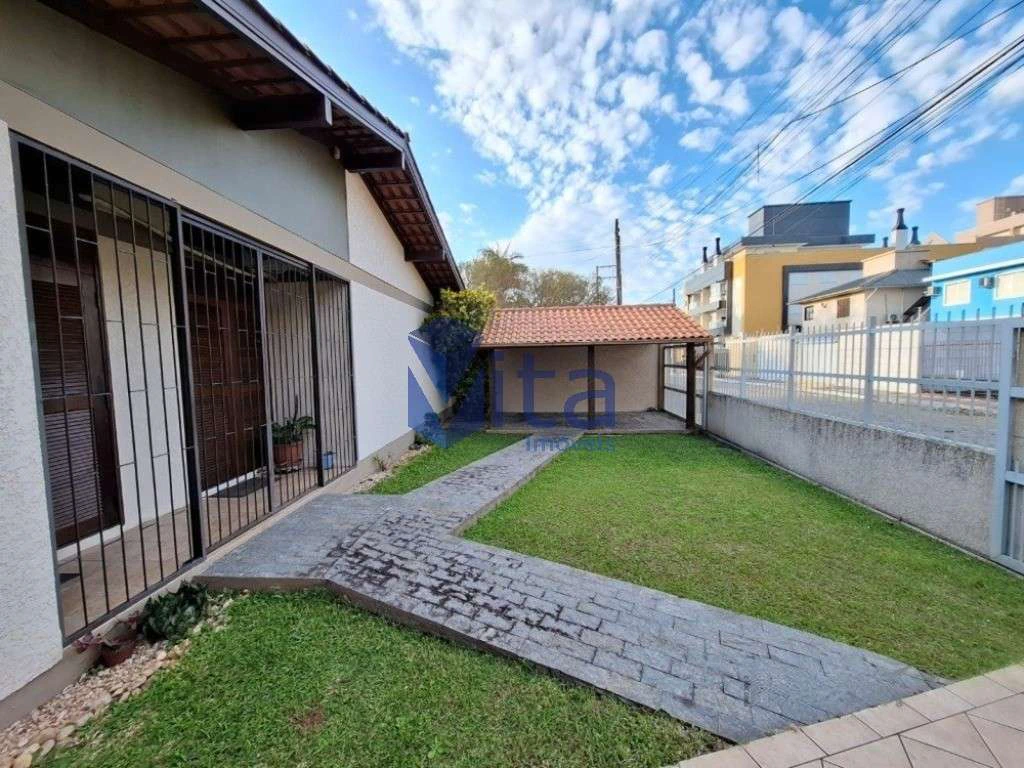 Casa con 3 dormitorios (1 en suite) y parrilla en el balcón — photo 3