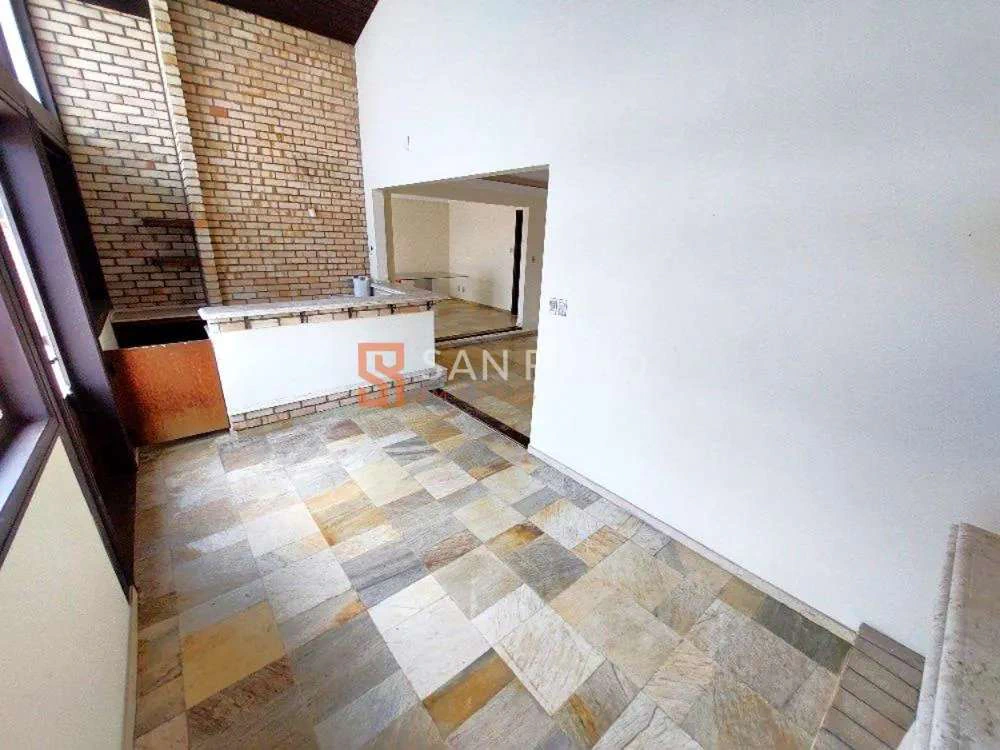 Casa con 7 dormitorios y 365 m² con parrilla empotrada — photo 5