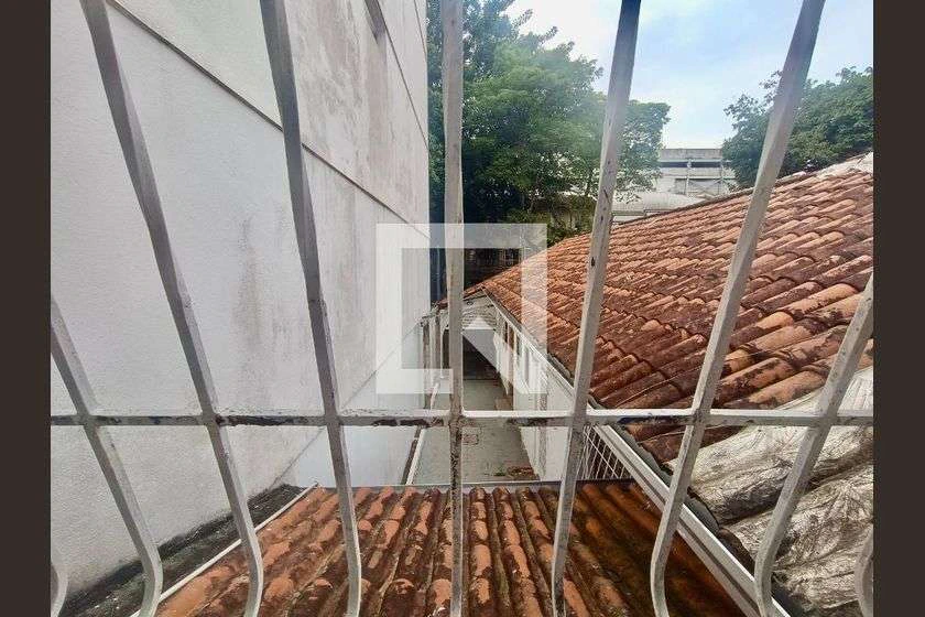 Unfurnished house with 2 bedrooms and private garden — photo 17