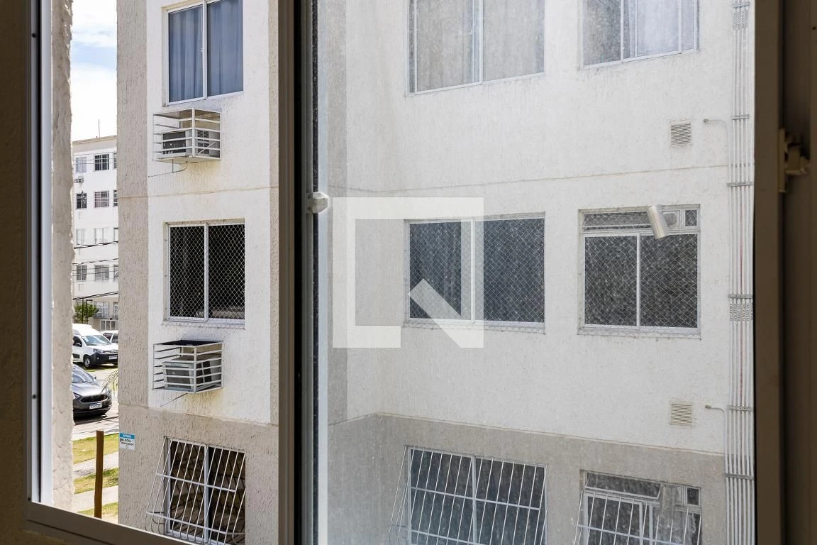 Apartamento com 2 quartos e área de lavanderia — photo 24