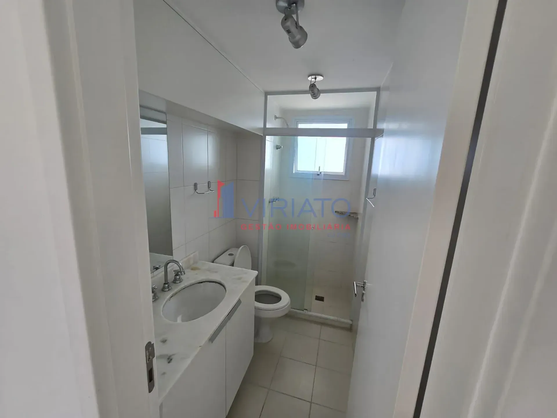 Apartment with 5 bedrooms and 2 bathrooms plus a balcony — photo 51