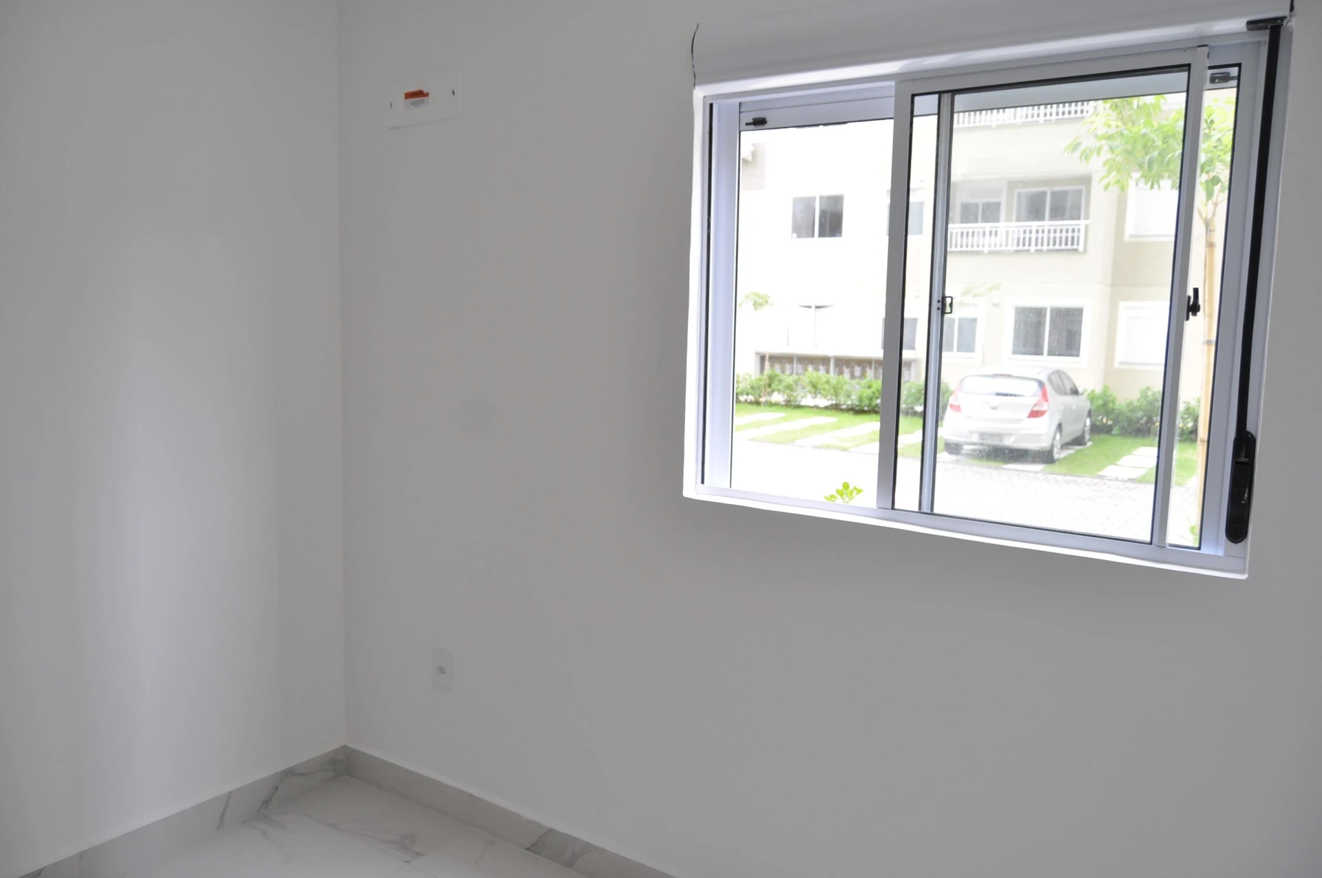 2-bedroom apartment in a building with a pool — photo 35