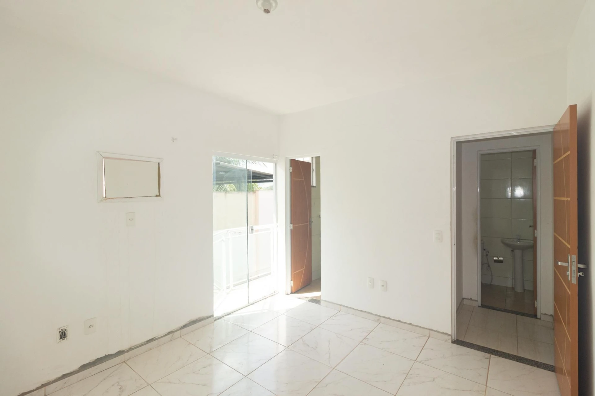 House with 2 bedrooms and balcony plus 1 parking space — photo 30
