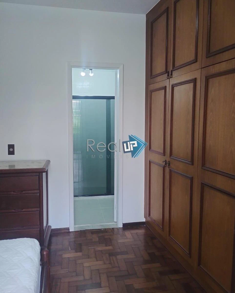 Home office in a 3-bedroom apartment, 129 m² — photo 19