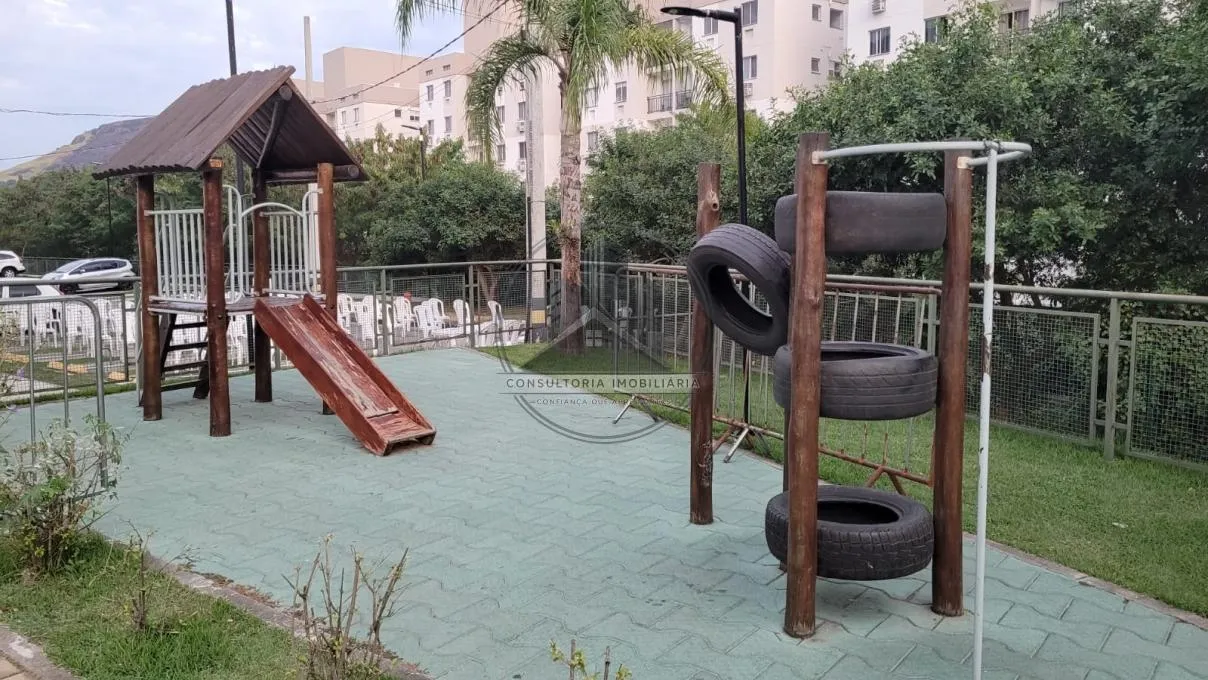 Apartamento de 1 quarto com piso de madeira ou laminado — photo 24