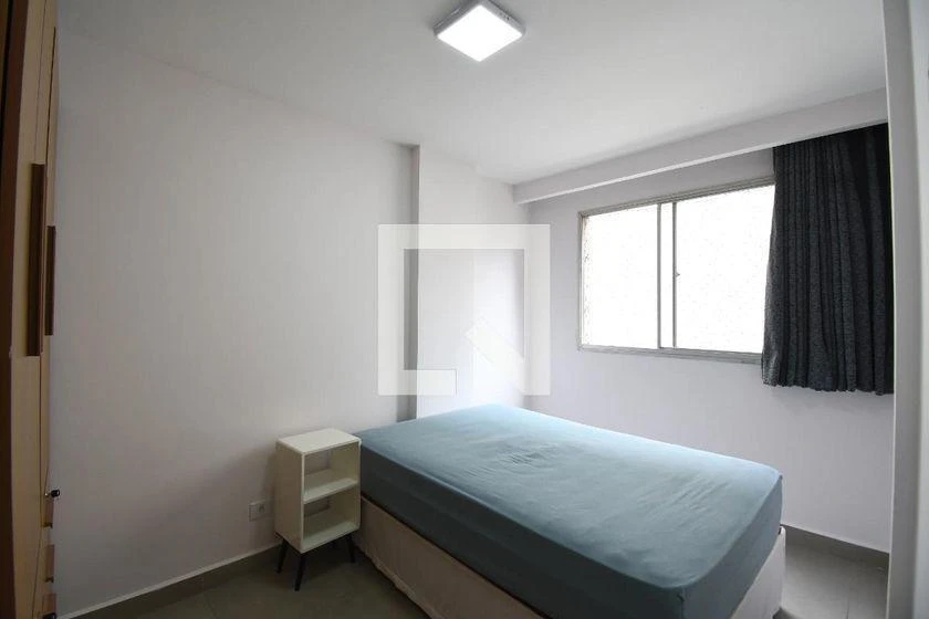2-bedroom apartment with a walk-in closet in Curitiba — photo 7