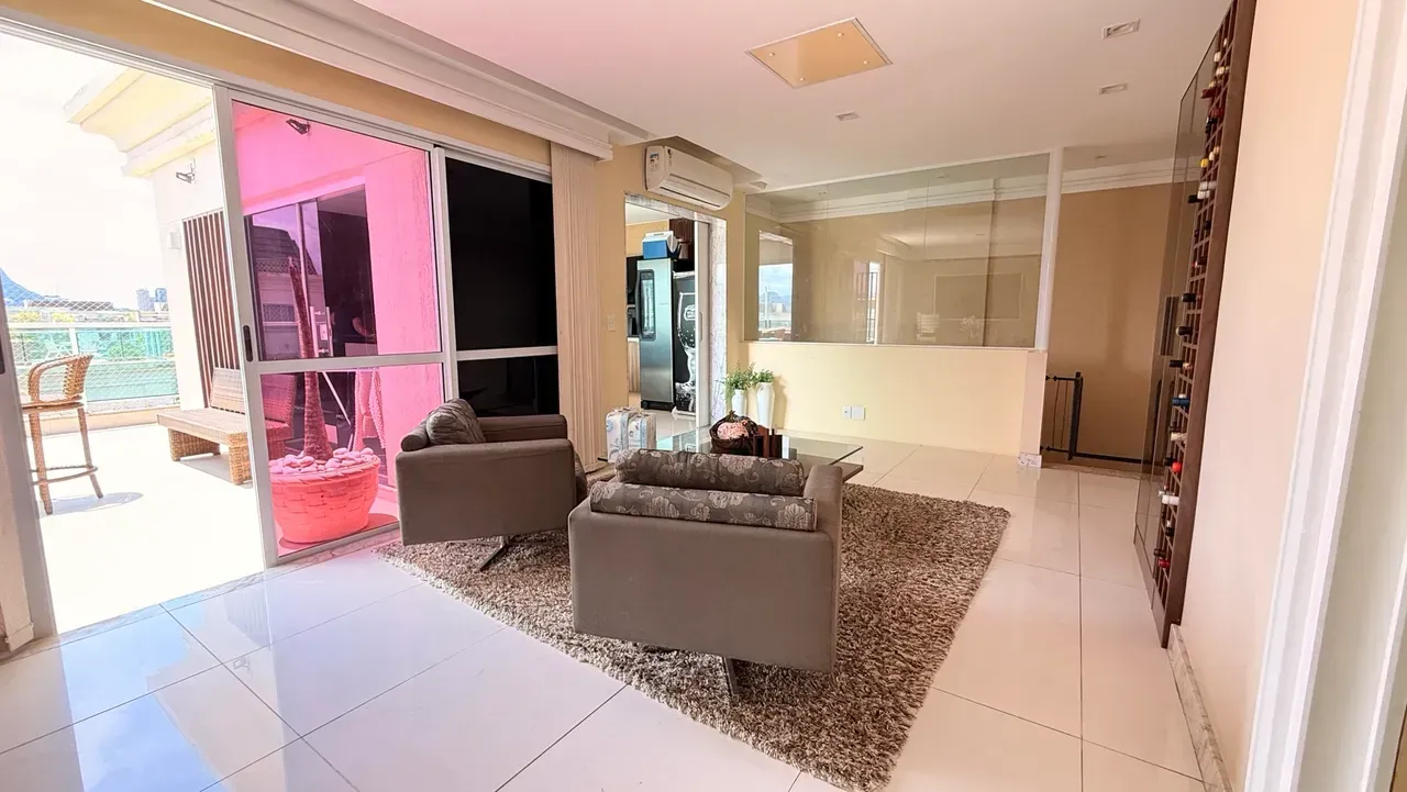 242 m² duplex penthouse with 4 bedrooms and 2 parking — photo 22