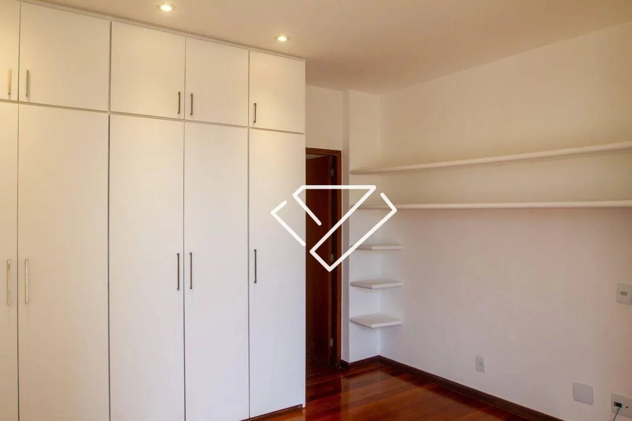 Apartamento com 3 dormitórios e varanda fechada 325 m² — photo 14
