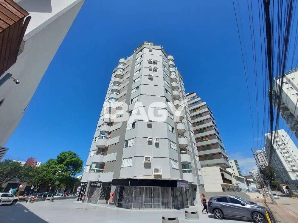 Apartamento de 102 m² con 3 dormitorios y 1 plaza — photo 4