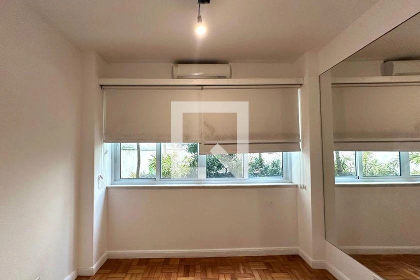 Unfurnished 260 m² apartment with 4 en-suite bedrooms — photo 10