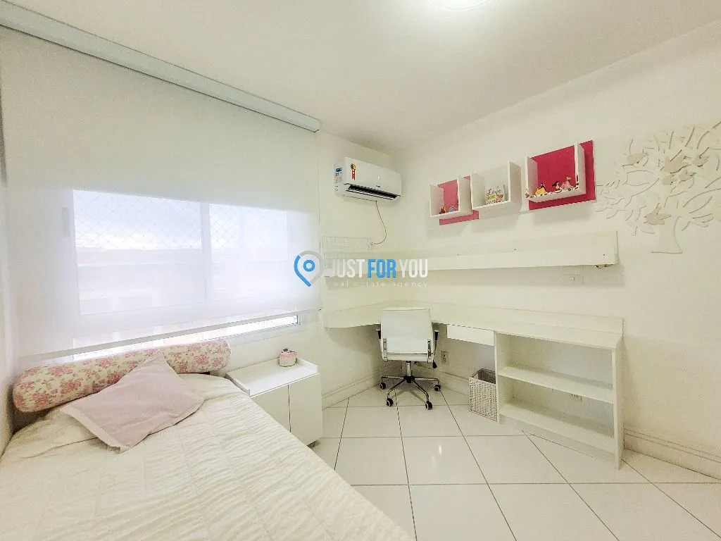 3-bedroom apartment 110 m² with enclosed balcony — photo 26