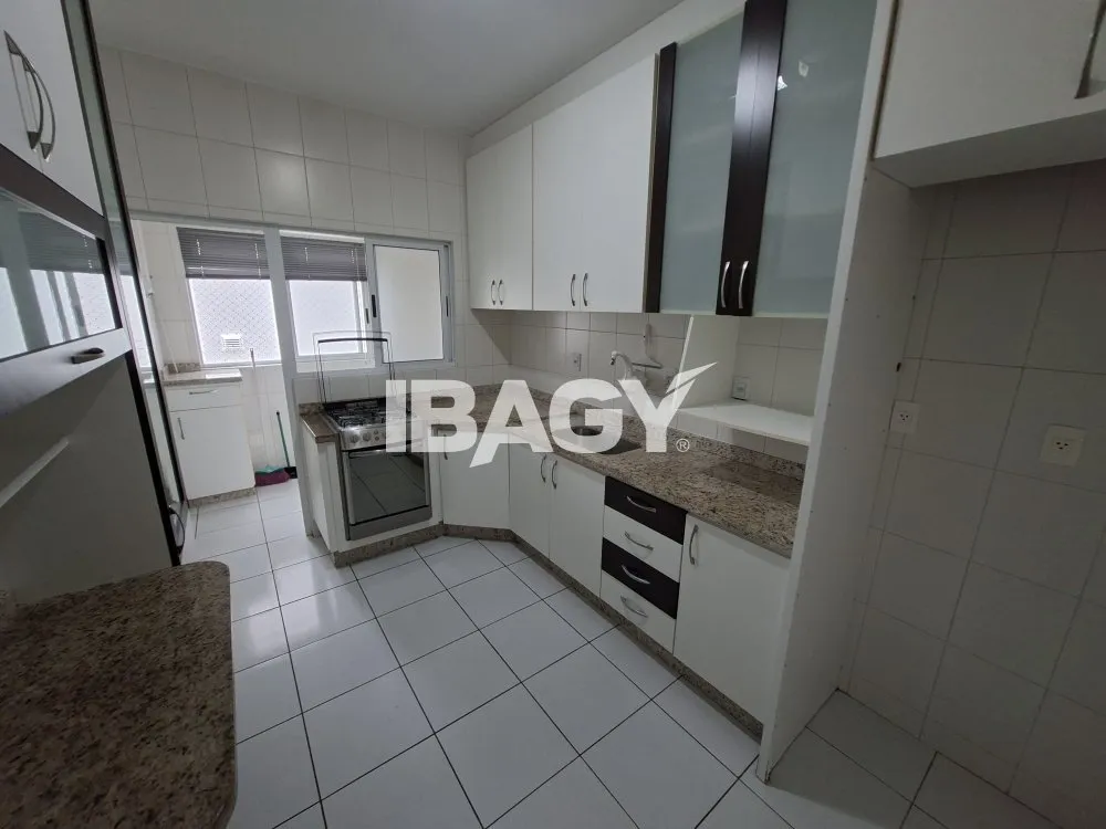 Квартира с 3 спальнями и отдельной кухней с газом — photo 2