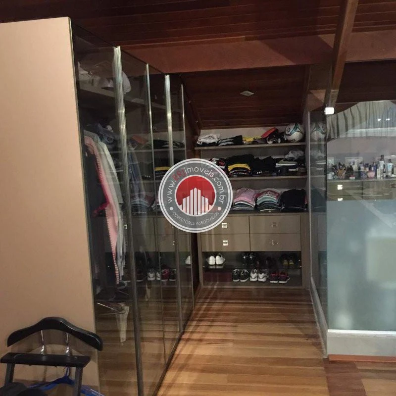 Ванна та 6 спалень: будинок 525 м² — photo 27
