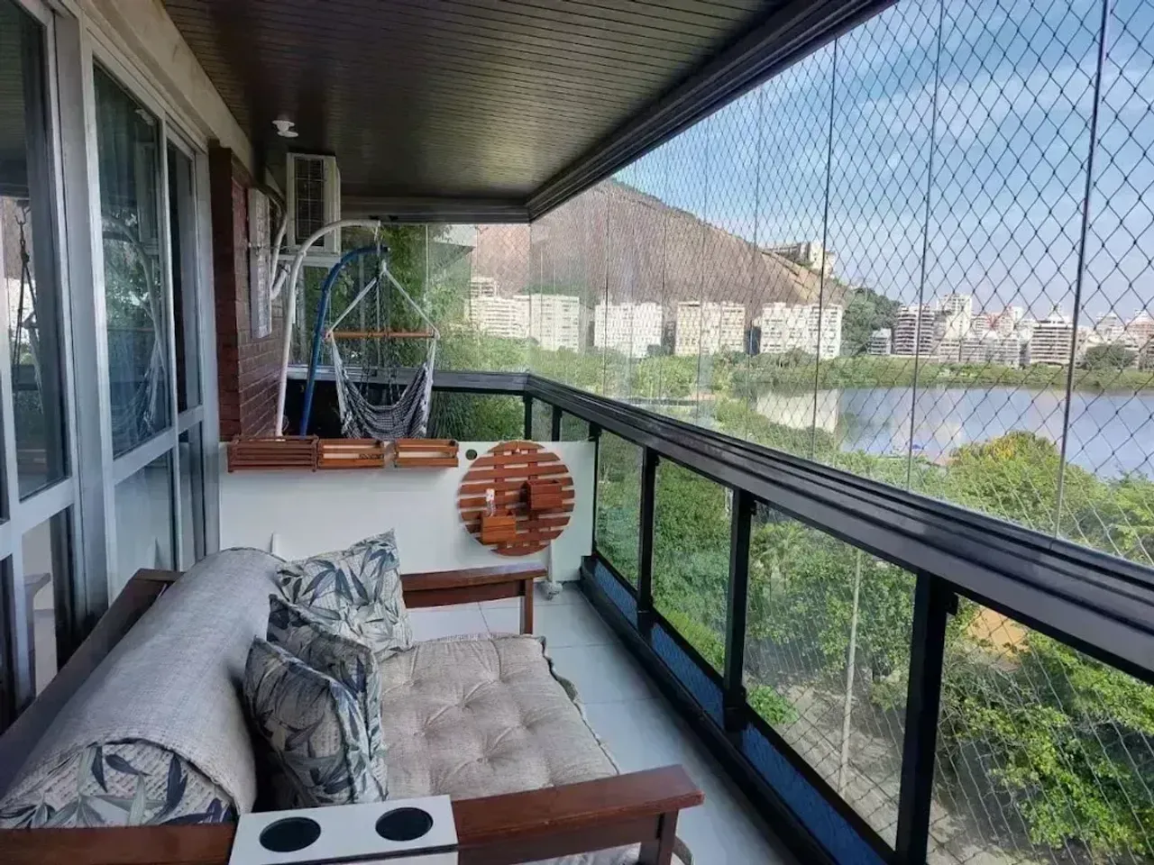 Apartment with 4 bedrooms and 4 bathrooms plus 2 parking spaces — photo 2