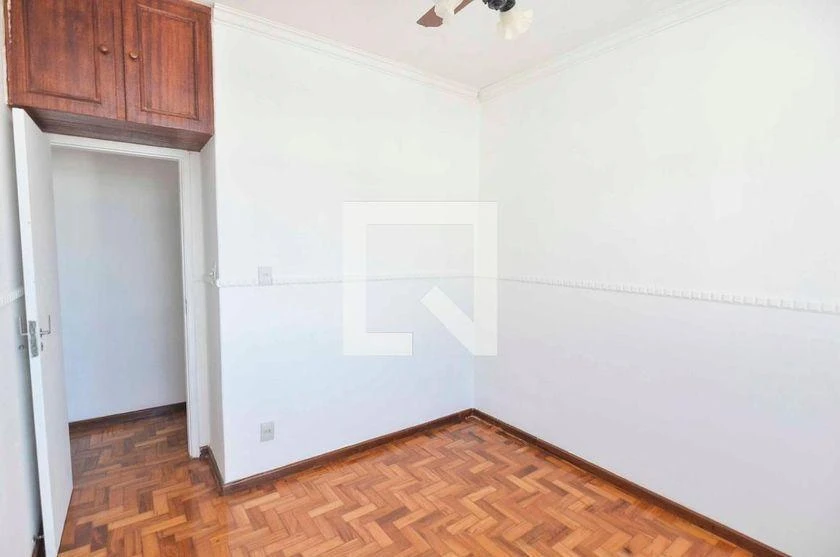 Walk-in closet in a 3-bedroom apartment, 90 m² — photo 13
