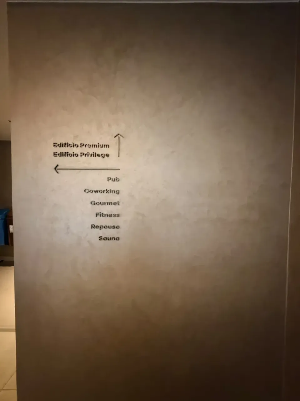 Apartamento com 4 quartos e 3 banheiros e varanda — photo 17