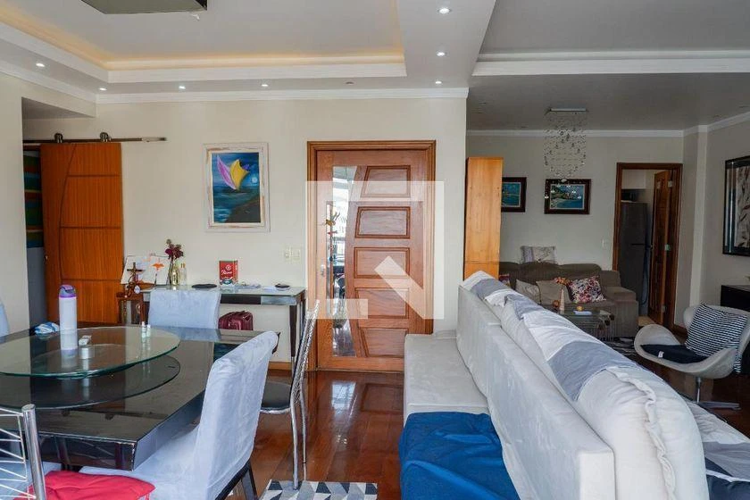 Furnished apartment with 4 bedrooms and 200 m² — photo 5