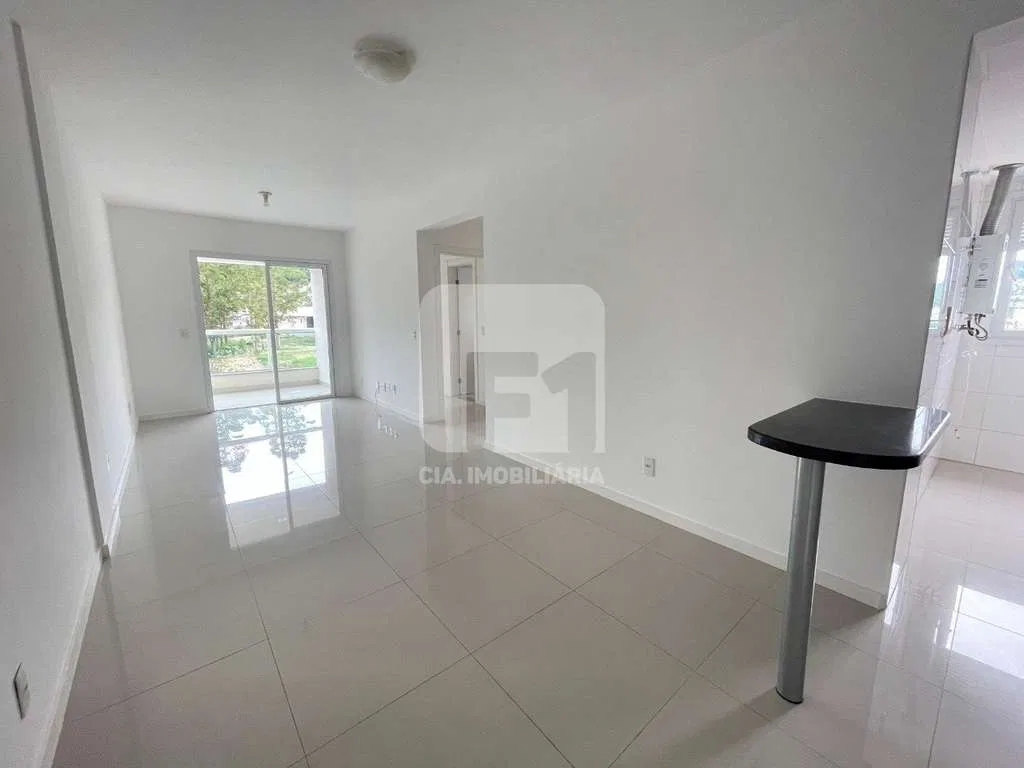 Floor-to-ceiling windows in a 2-bedroom apartment, 87 m² — photo 8